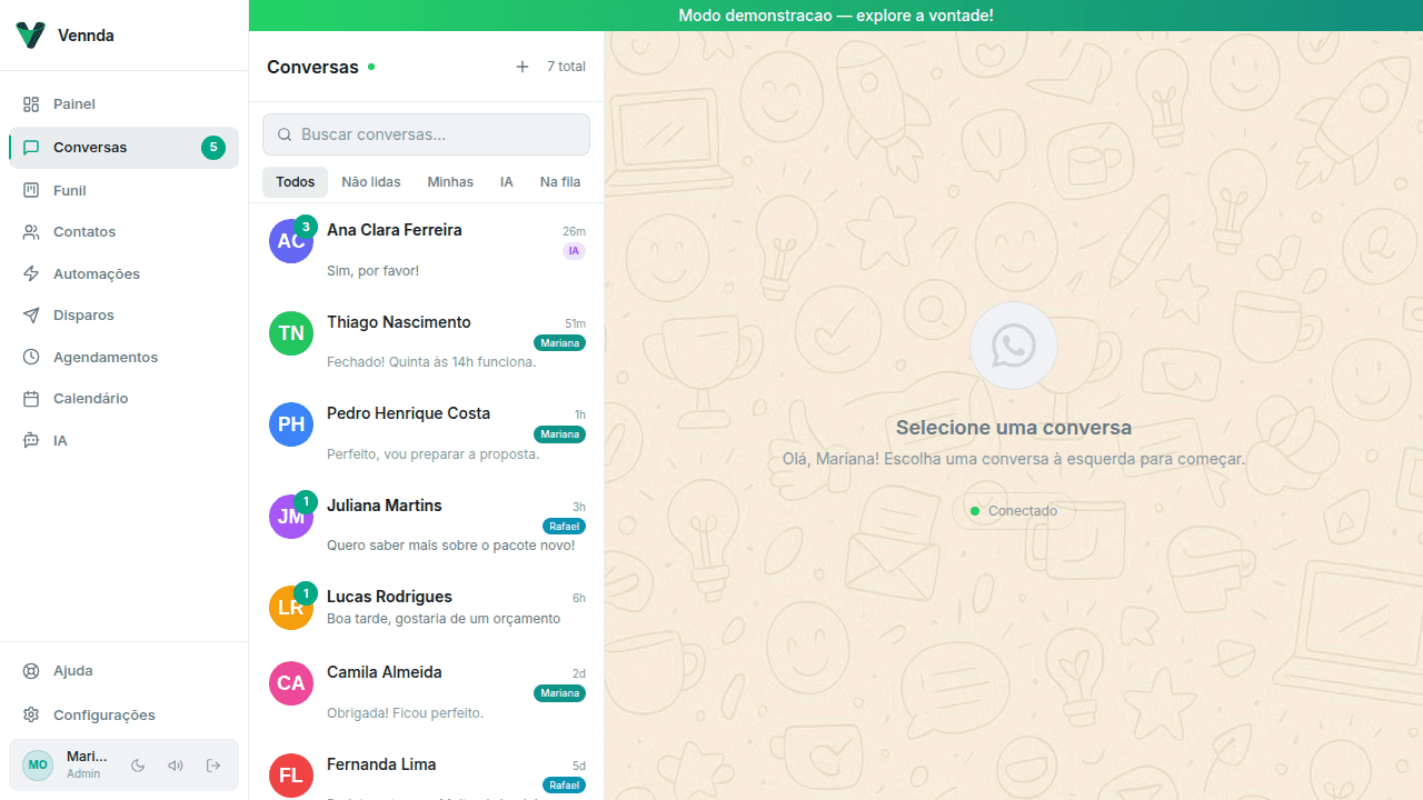 Chat multiatendente da Vennda com badges de IA e atendentes